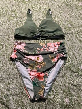 Cupshe Olive Green Floral High-Waist Bikini Set with orange Bloom